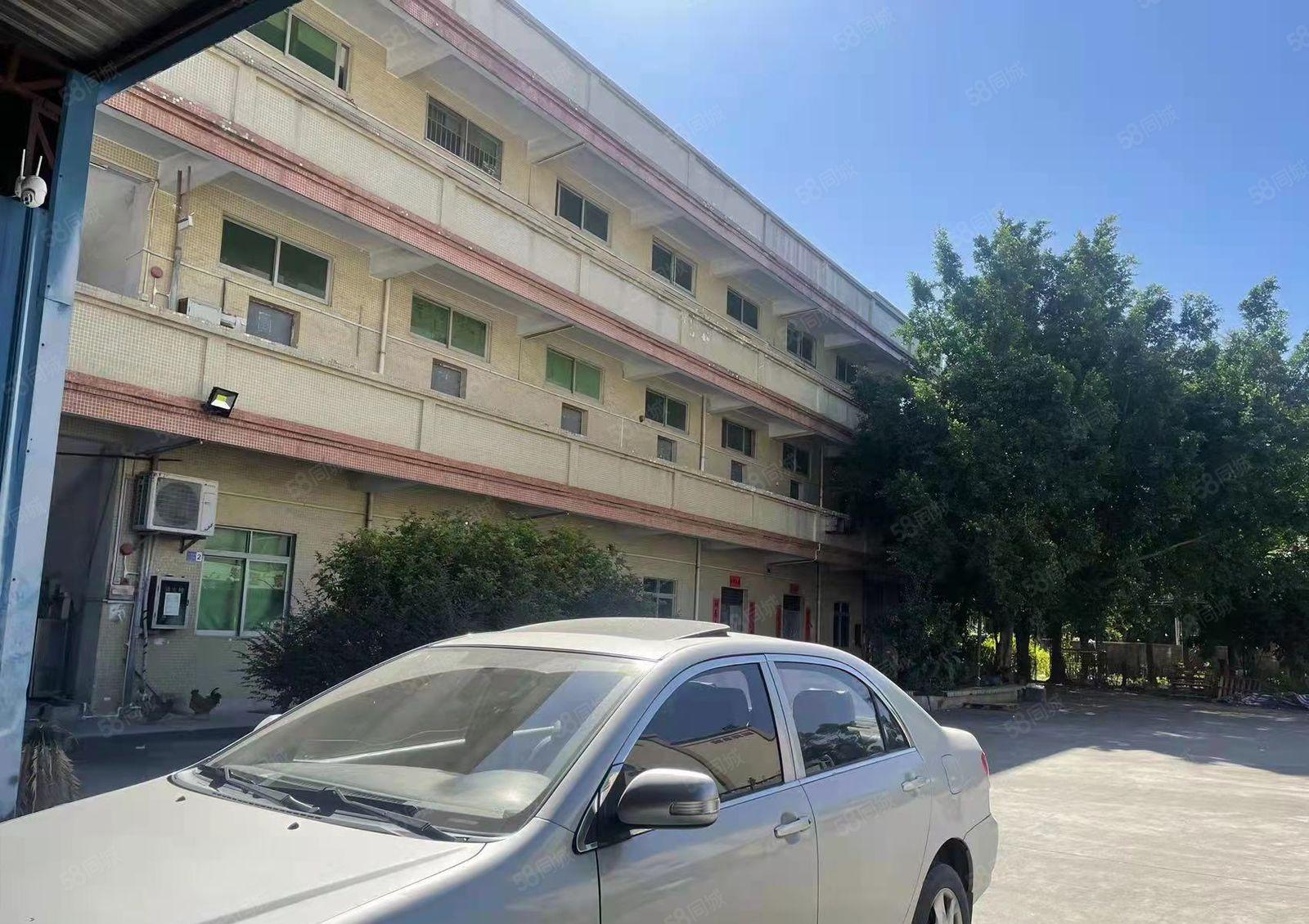 石排新出独院厂房出租单一层2500平米水电齐全欢迎来电咨询。