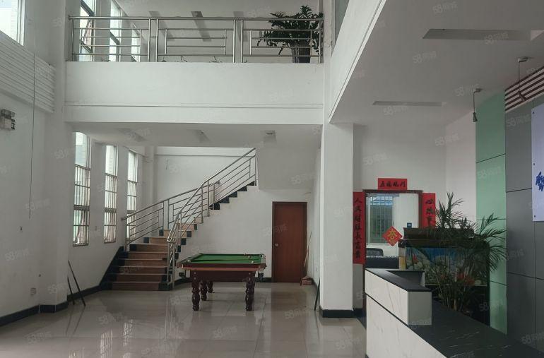 本地房东现成办公室装修1300平方水电齐全价格便宜好招工