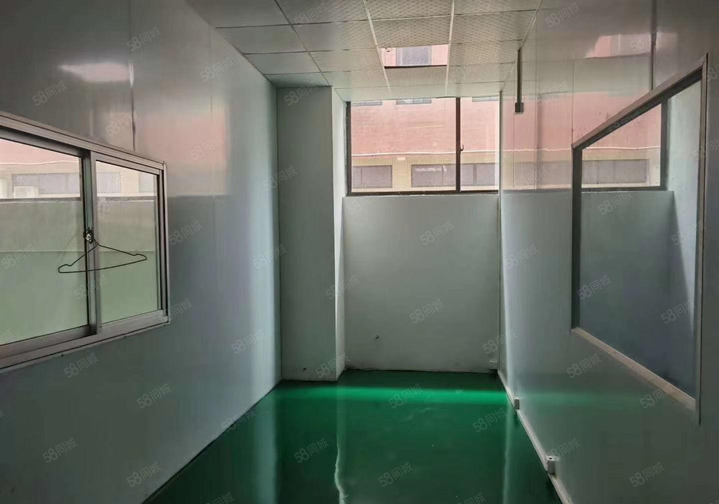 石排一楼1200平方，9成新装修，高度6.5米，现成水电行车