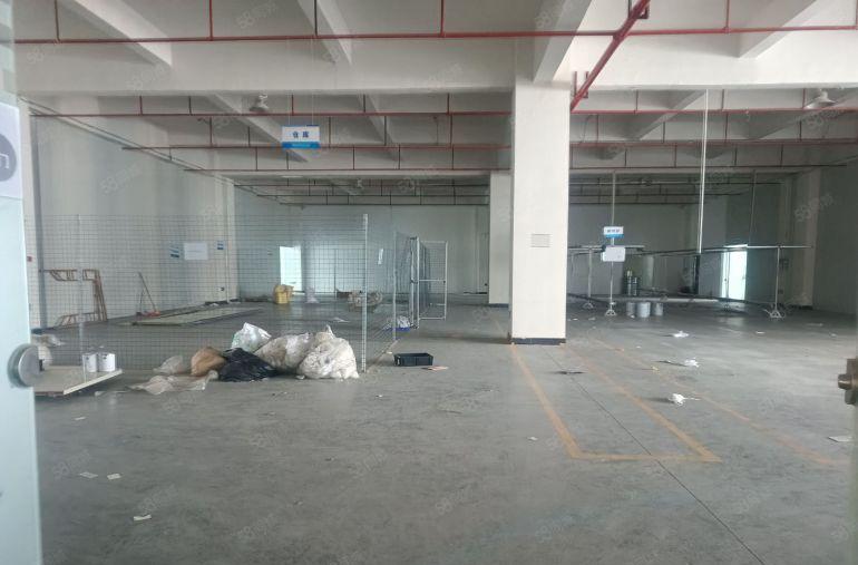 本地房东精装修厂房好招工 800平方 水电齐全 价格便宜