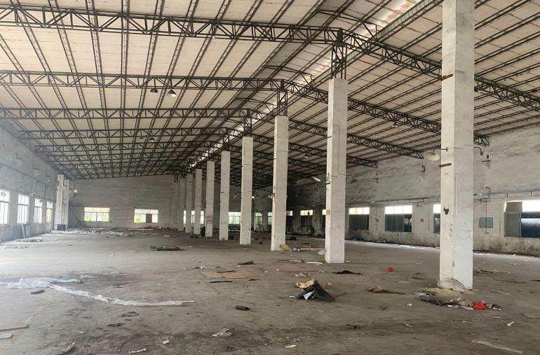 石排镇原房东独院3500平，单一层8米高带独立办公楼