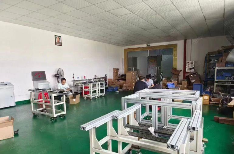 石排新出700平方厂房，现成装修，价格便宜