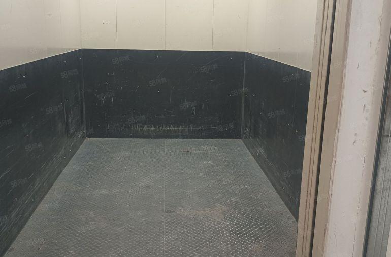 本地房东现成办公室装修1300平方水电齐全价格便宜好招工