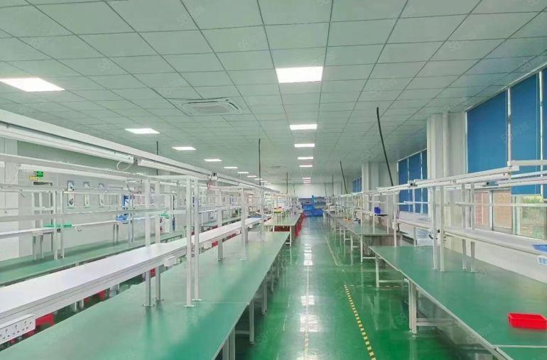 东莞市石排镇下沙村原房东标准独门独院厂房出租。