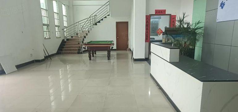 本地房东现成办公室装修1300平方水电齐全价格便宜好招工