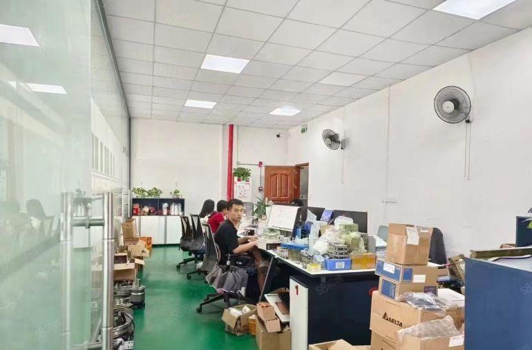 石排新出700平方厂房，现成装修，价格便宜