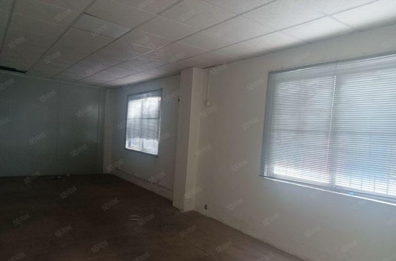 中堂  原房东一楼1000平方，厂房出租  低价10元