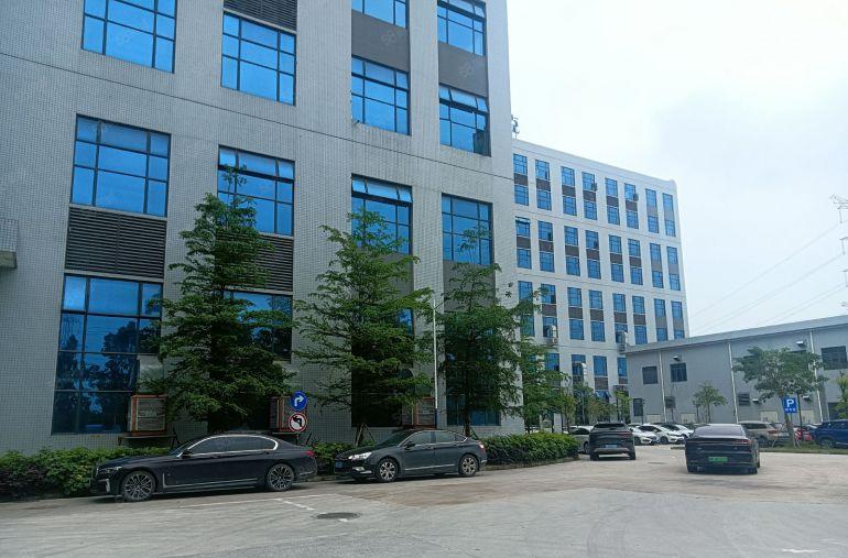 中堂镇 全新标准厂房 仓库2000平方，原房东低价出租