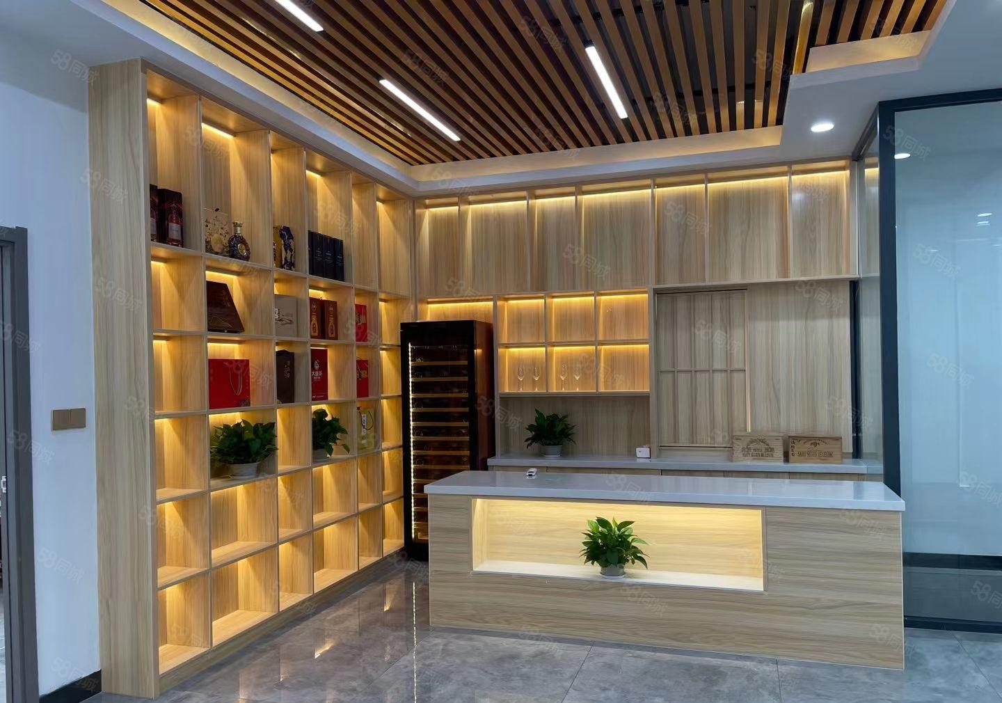 鞋材，五金加工，注塑，智能装备，医疗行业，电子，手机，电商仓