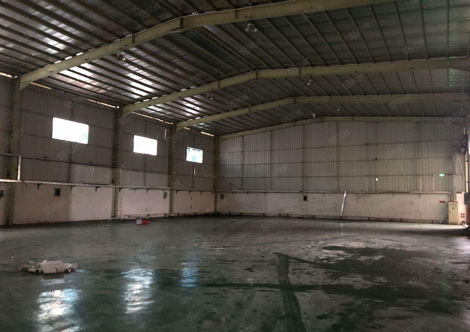 独院分租2500平方起边交通方便，周边生活配套齐全环城路出口