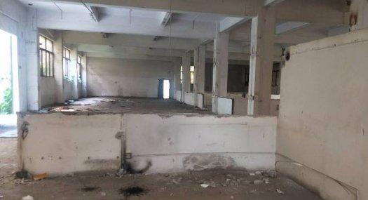 凤岗镇官井头独院厂房出租5200平 可分租 主干道边上