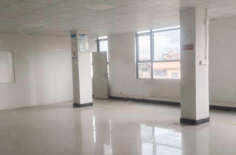 带现成办公室水电装修小面积厂房出租