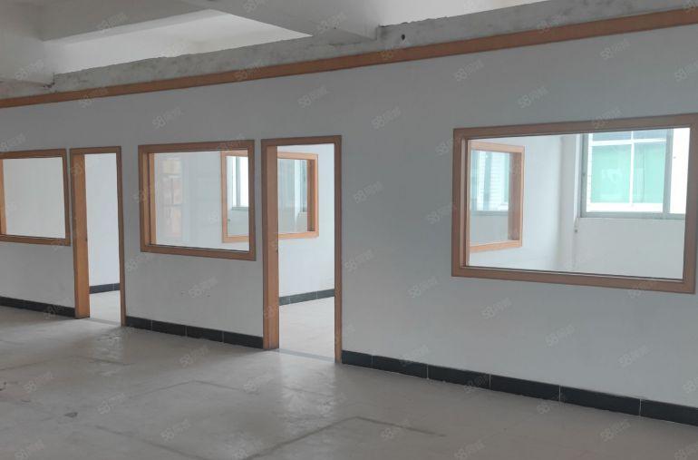 企石新出原房东楼上实量面积1500方带精装修办公室全新地坪漆