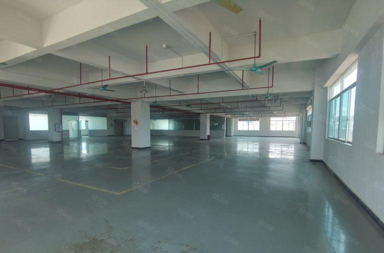 企石镇原房东楼上厂房出租1500平米，带现成装修水电办公室