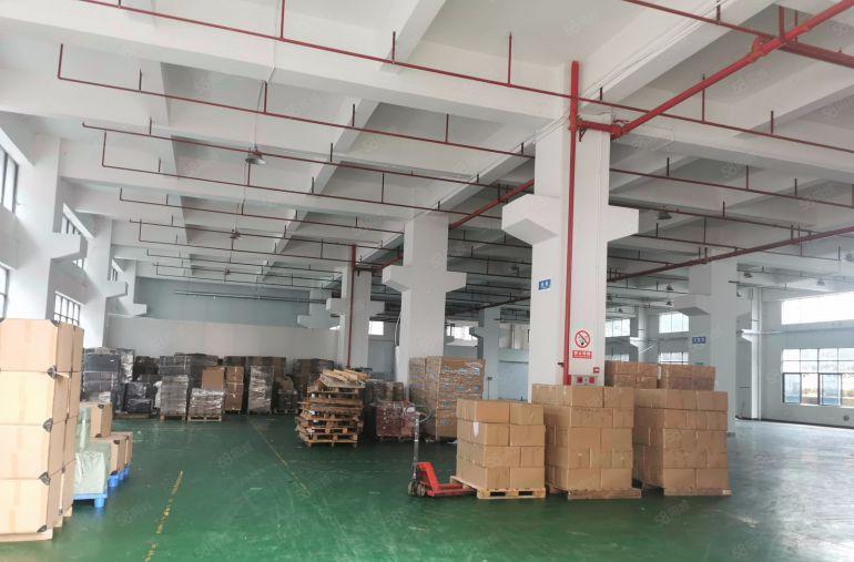 企石镇中心一楼一整层2380平米厂房出租带豪华装修办公室