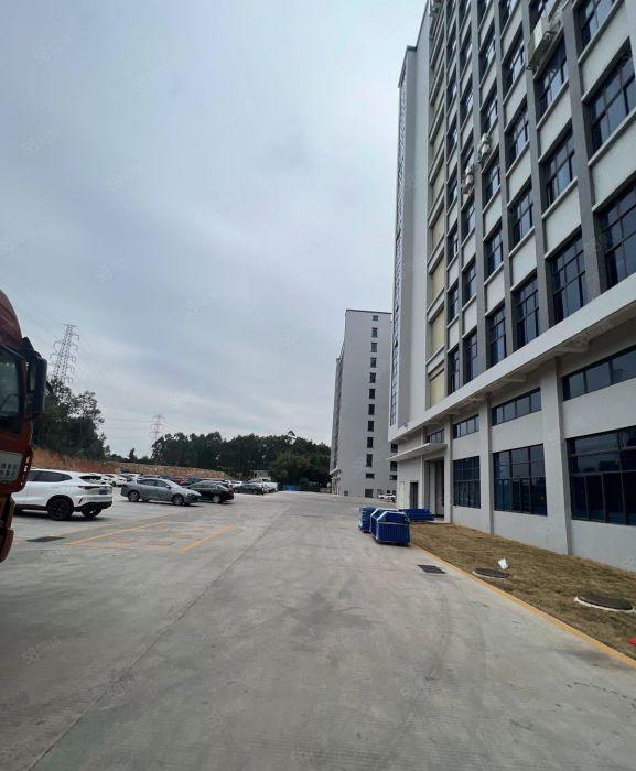 企石新出原房东 全新厂房出租 园区空地大 随时可看 仅租8块