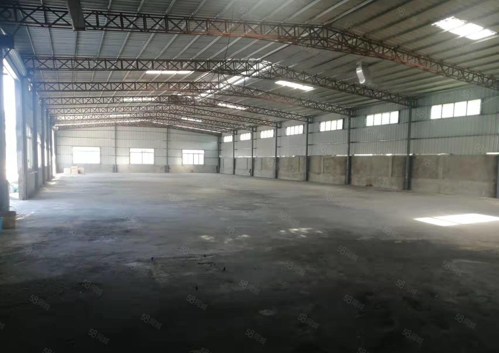 企石镇靠园洲新出原房东独院钢构厂房1600平方，周边无居民