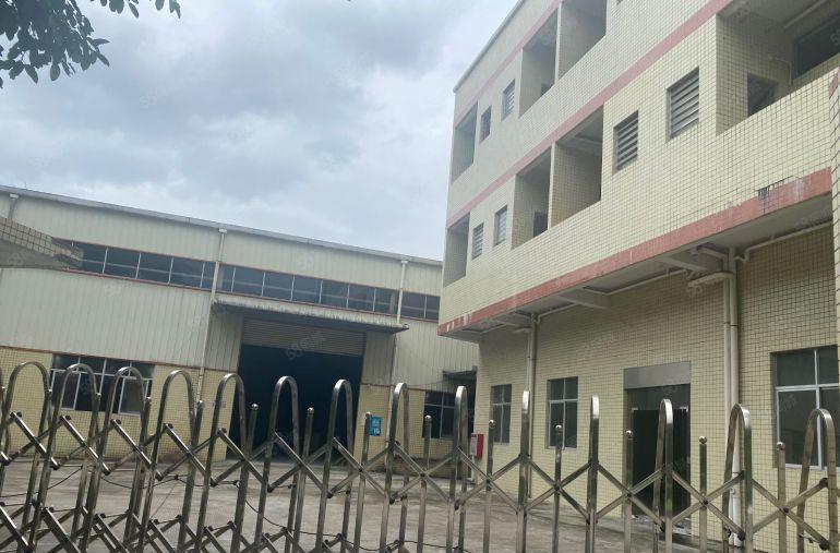 企石镇单一层8米高独院厂房2600平，适合五金压铸纸箱等行业