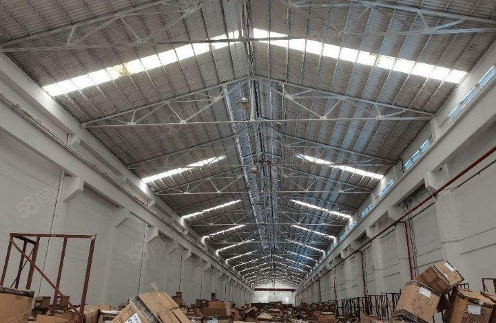 特价出租滴水13米高钢构厂房60000平带卸货平台 空地大