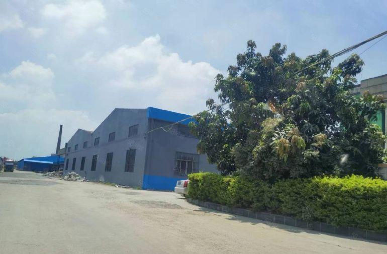 洪梅重工业厂房，高度9米，有现成行车，利用率高，可分租