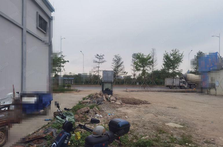 独门独院厂房1000平方，低价出租，大马路边上，可以收废品。