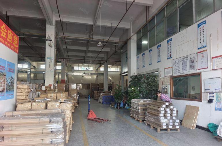 谢岗镇标准厂房一楼实际面积3500平方出租，层高7米，带喷淋