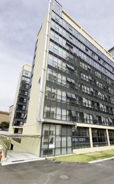 零公摊，10元厂房，1千平方起租，还送地坪漆，房东本厂房分租