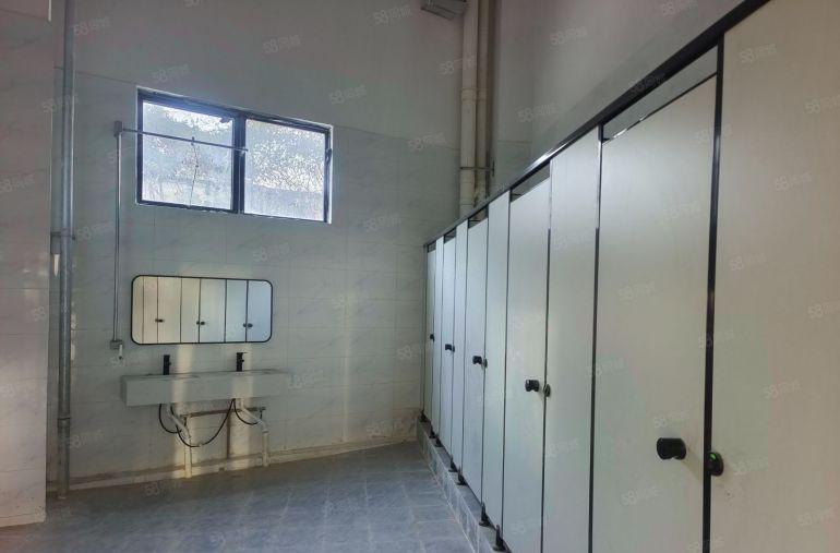 谢岗镇原房东标准厂房楼上1900平方8元实际面积出租！