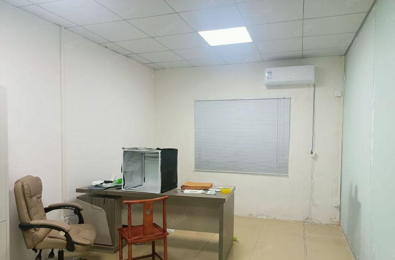 谢岗镇小独院，钢构1500平，价格14元，高度9米，形象好