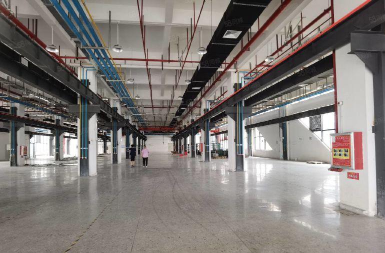 低价深圳临近东莞原房东厂房6000平500起分，现成办公室