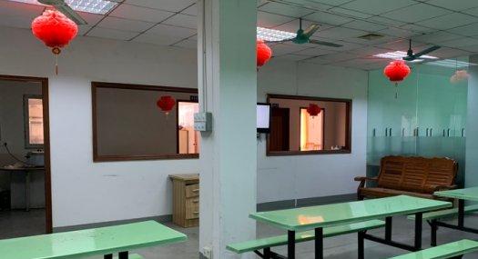 东莞东城区环城东路桑园段振兴东路1号华业科技2600㎡ 厂房租售层高4.8米 跨度35米 独院