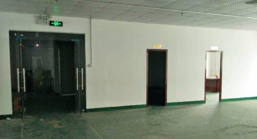 塘厦镇莲湖楼上配电200、适合电子，玩具1000平