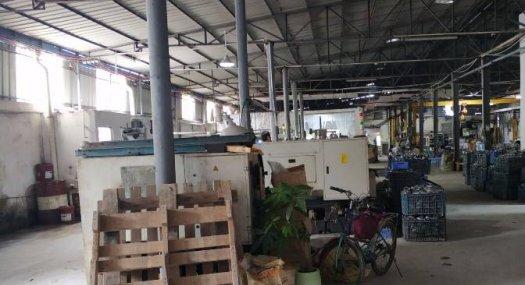 凤岗雁田宏盈工业区单一层钢构出租500平 隔好办公室