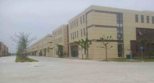 东莞市塘厦镇６０００平米五楼厂房出租（专租电池厂）