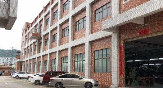 凤岗五联出租独门独院、层高5米4000平方，可分租