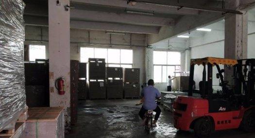 凤岗竹塘出租一楼现成水电5米高厂房600平带装修好办公室