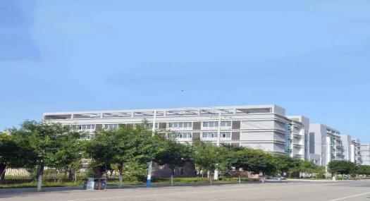 东莞市凤岗镇８５００平米五楼厂房出租（专租电池厂）