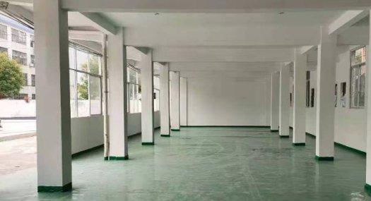 东莞东莞凤岗金凤凰1000㎡ 砖混厂房租售层高6米 配电315KVA 独院天车3吨 有蒸汽 有燃气 可环评 可分租