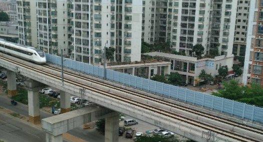 东莞市长安镇全新厂房写字楼1350平方出租