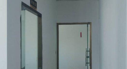 东莞东莞市 长安沙头东大路附近600㎡ 厂房租售层高4.5米 配电450KVA 独院 可环评 可分租