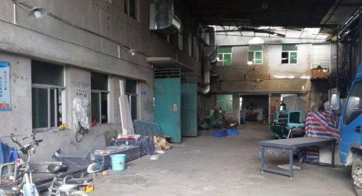 凤岗油甘埔五金 设备 塑胶厂房出租500平 面积实在