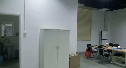 塘厦市青湖头楼上带装修 价格便宜厂房出租770平