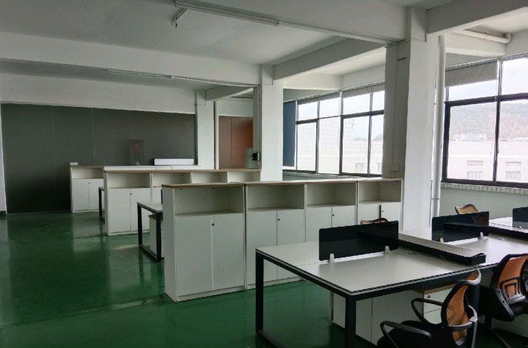 新装修可现用厂房水电安装到位提包入住开厂，可整租可分租。