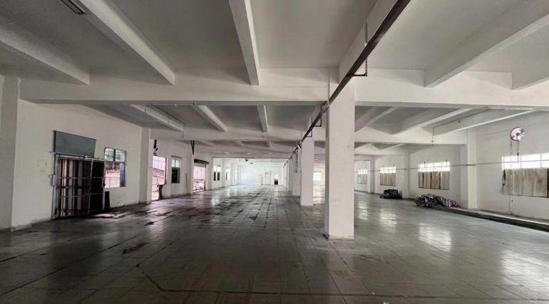 独栋别墅办公楼，厂房实用面积足。