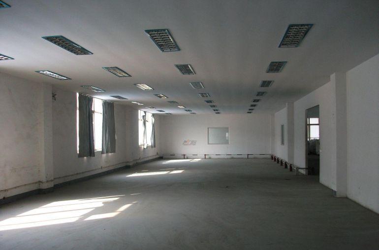 出租企石铁炉坑村工业厂房1楼和5楼各1000平方