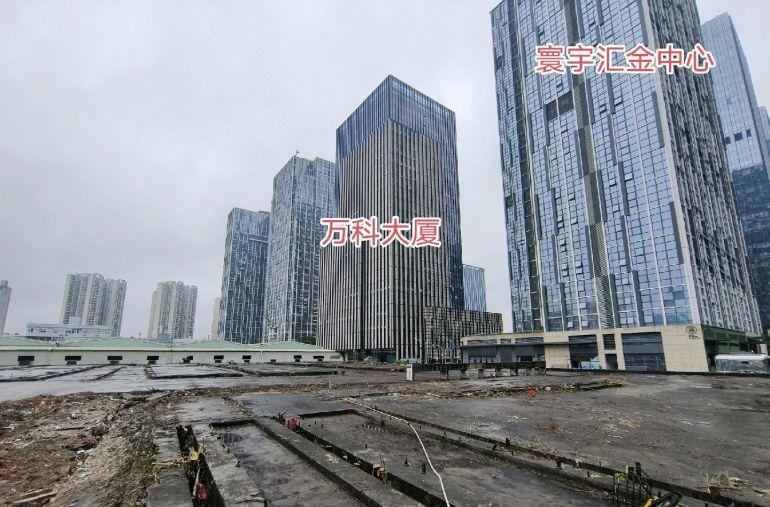 南城CBD核心位置，