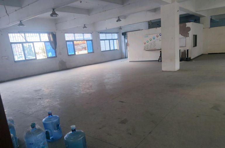 道滘镇区10元1㎡带院子三楼可看房有宿舍