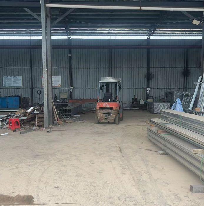 出租钢结构厂房1500平，带行车，已做好环评
