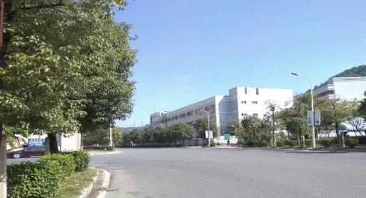 东莞市常平镇１００００平方独院厂房出售（集体合同）２２００万