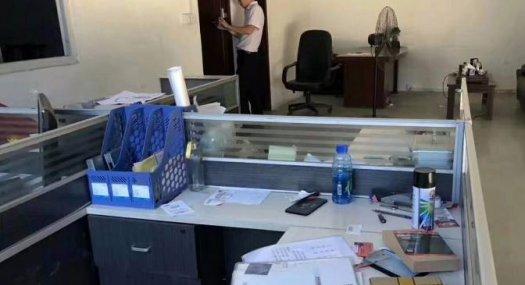 凤岗近大运城邦 五金 设备高5米厂房出租 电大按需